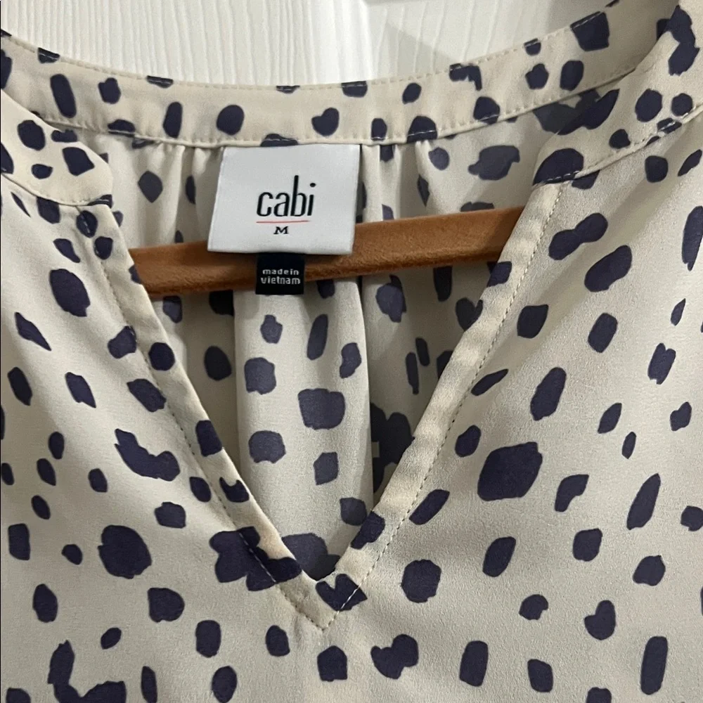 Cabi - Picture 4 of 4